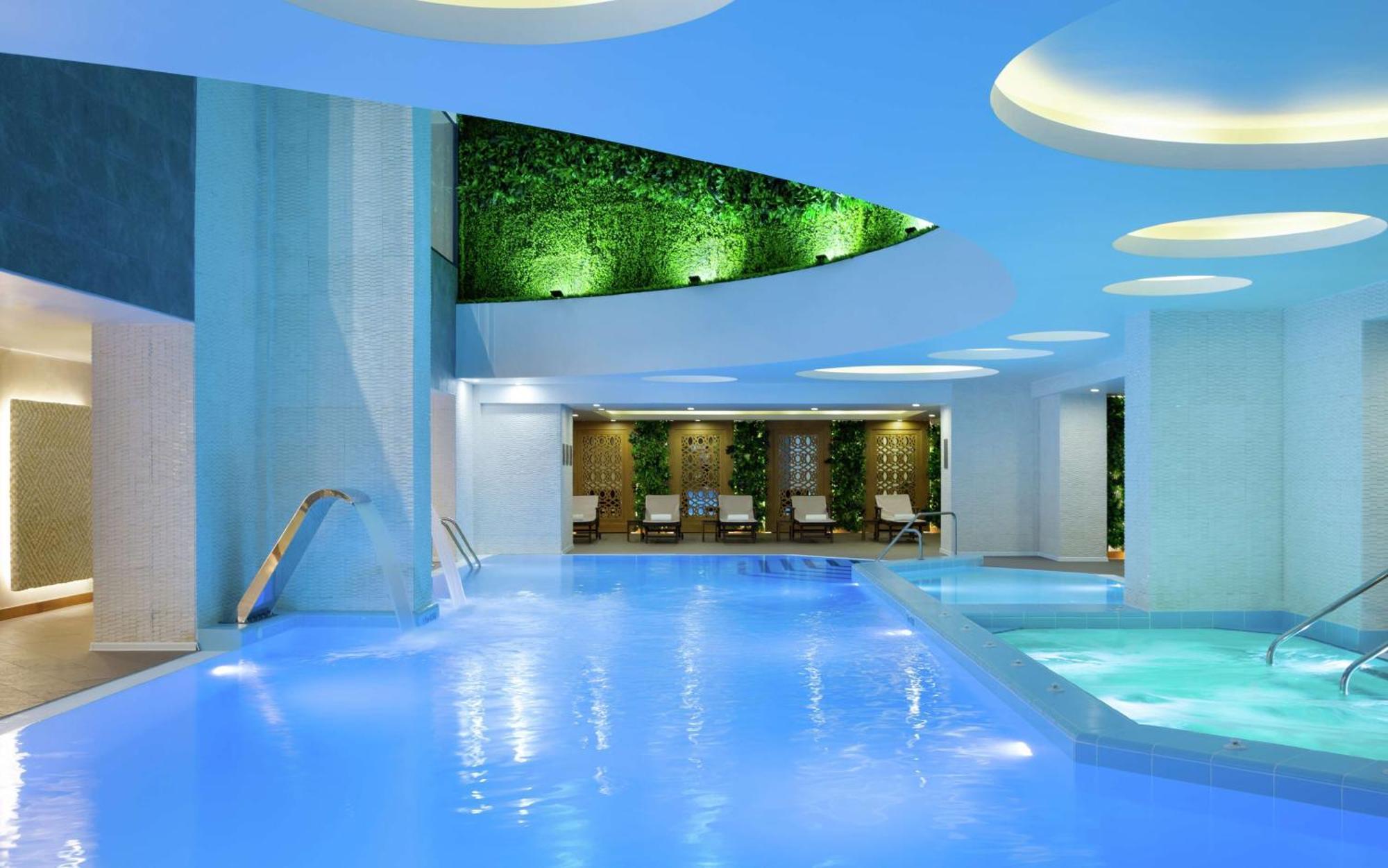 Doubletree By Hilton Almaty Ξενοδοχείο Εξωτερικό φωτογραφία