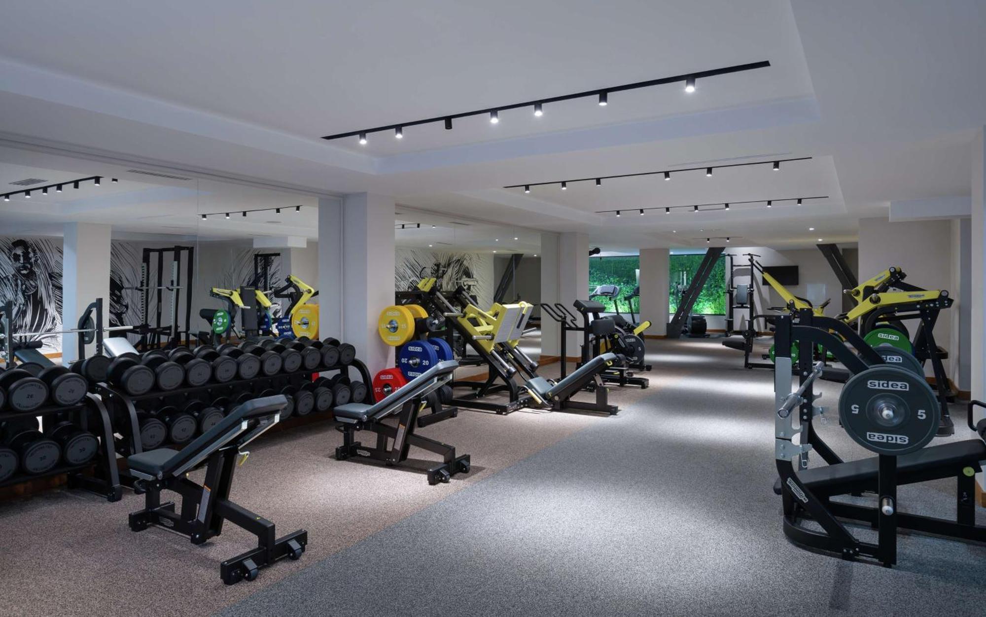 Doubletree By Hilton Almaty Ξενοδοχείο Εξωτερικό φωτογραφία