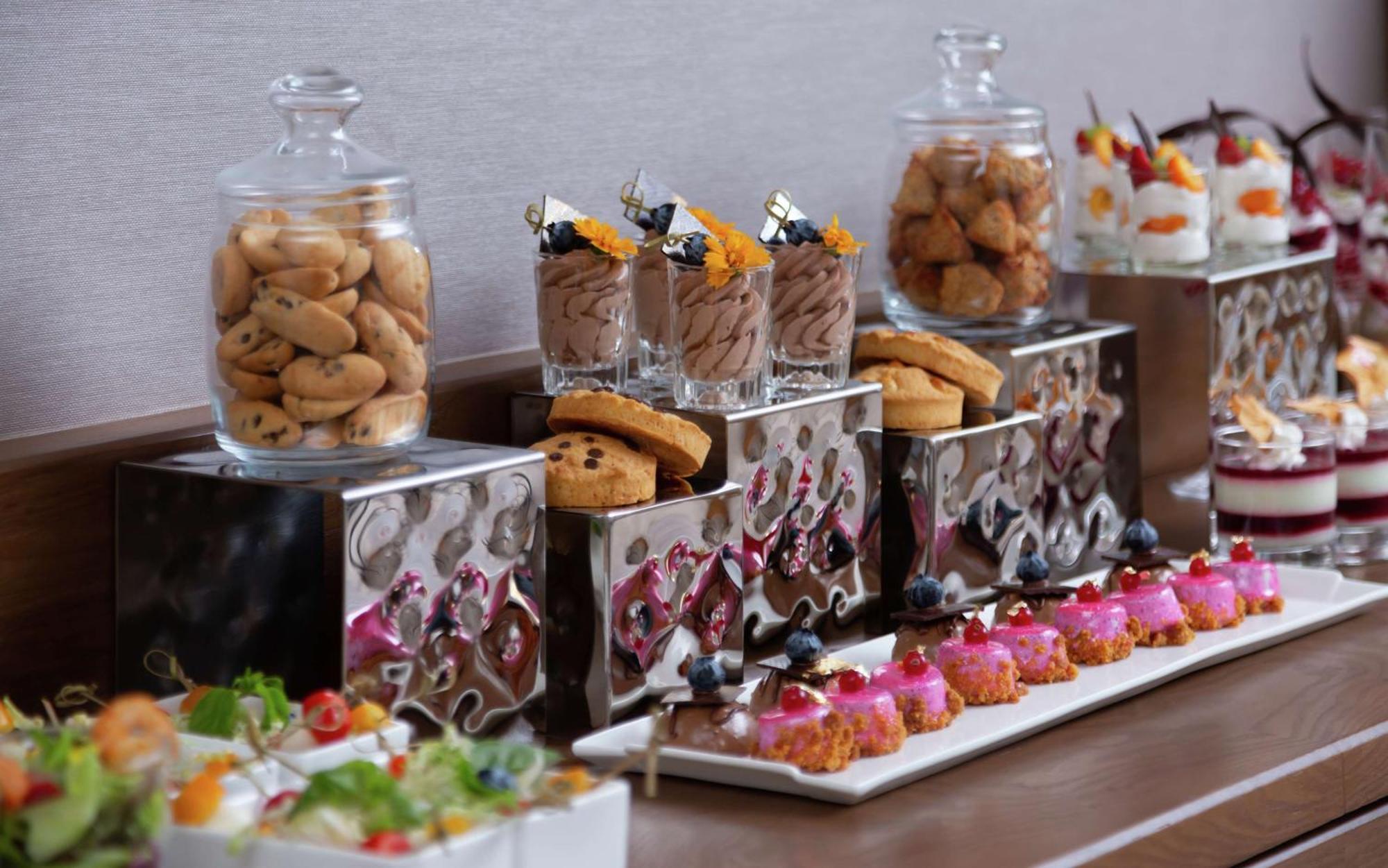 Doubletree By Hilton Almaty Ξενοδοχείο Εξωτερικό φωτογραφία