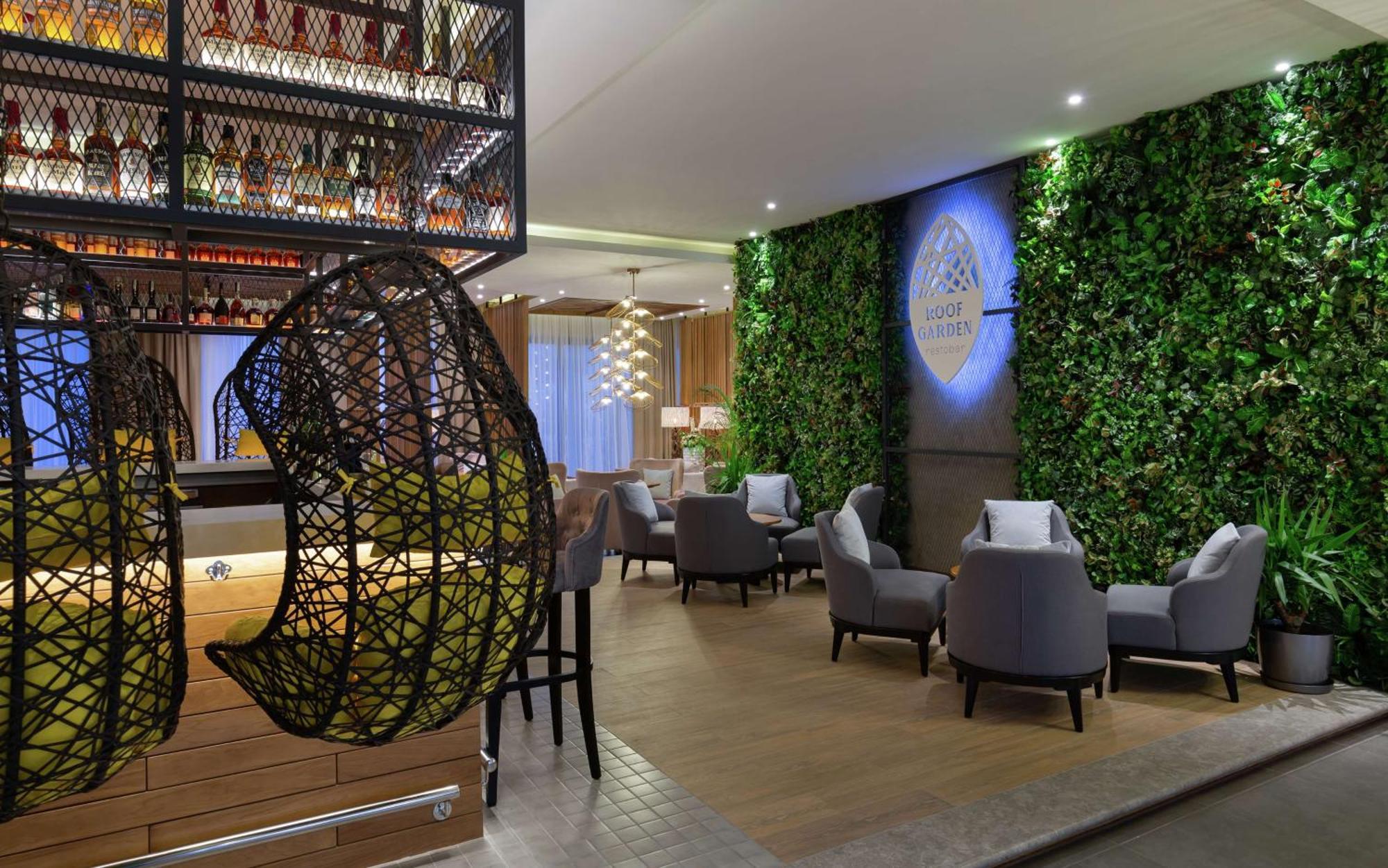 Doubletree By Hilton Almaty Ξενοδοχείο Εξωτερικό φωτογραφία