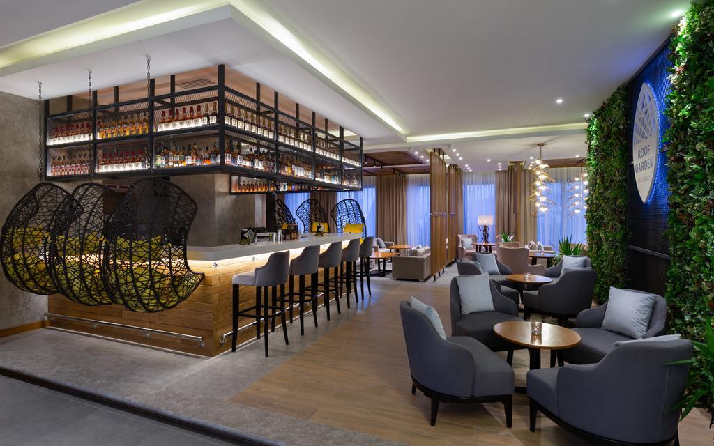 Doubletree By Hilton Almaty Ξενοδοχείο Εξωτερικό φωτογραφία