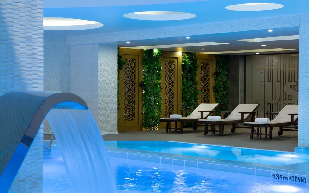 Doubletree By Hilton Almaty Ξενοδοχείο Εξωτερικό φωτογραφία